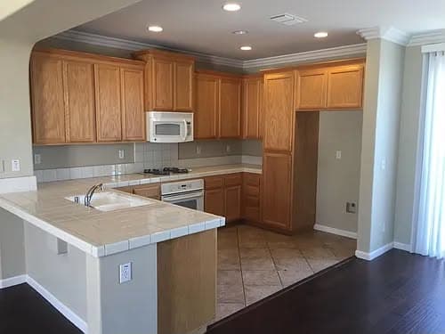 Bright & Spacious 2-Story Home in Natomas!
