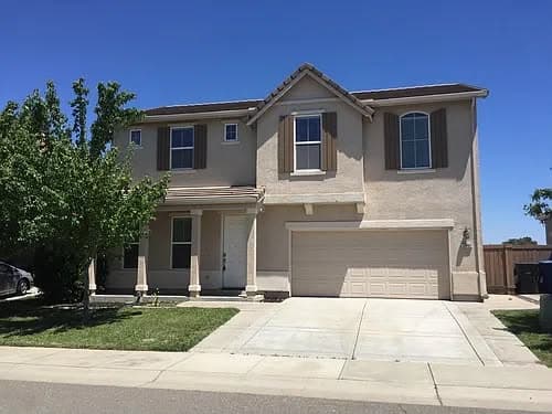 Bright & Spacious 2-Story Home in Natomas!