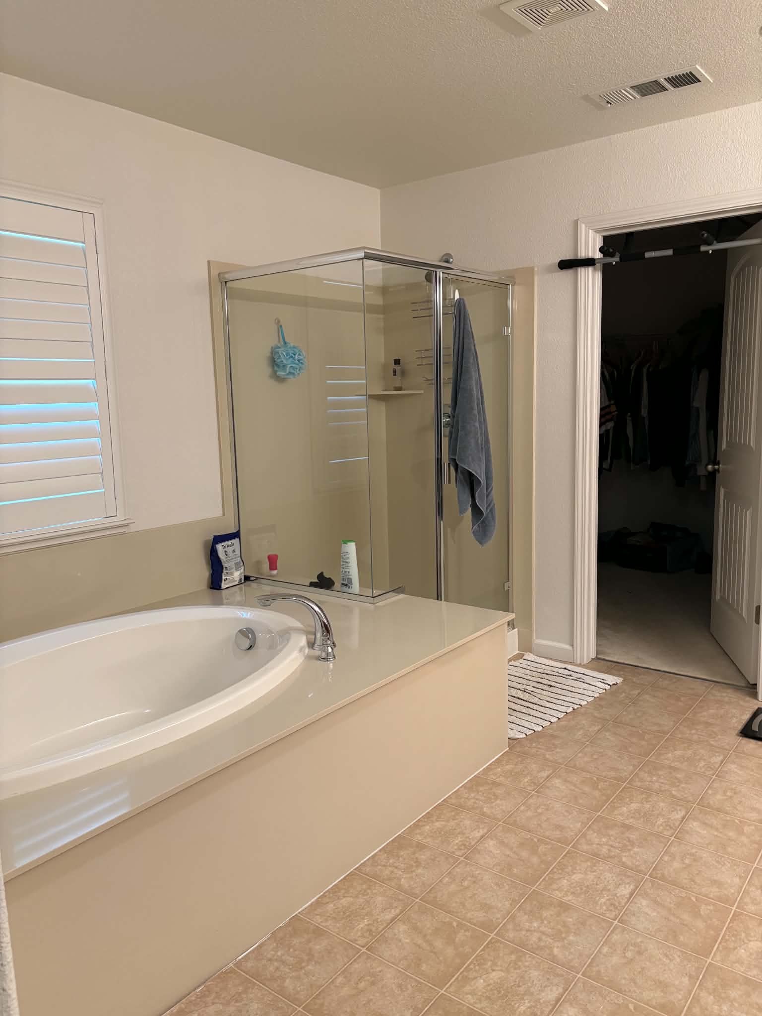 FOR RENT | Beautiful Tri-Level Home in Vallejo!